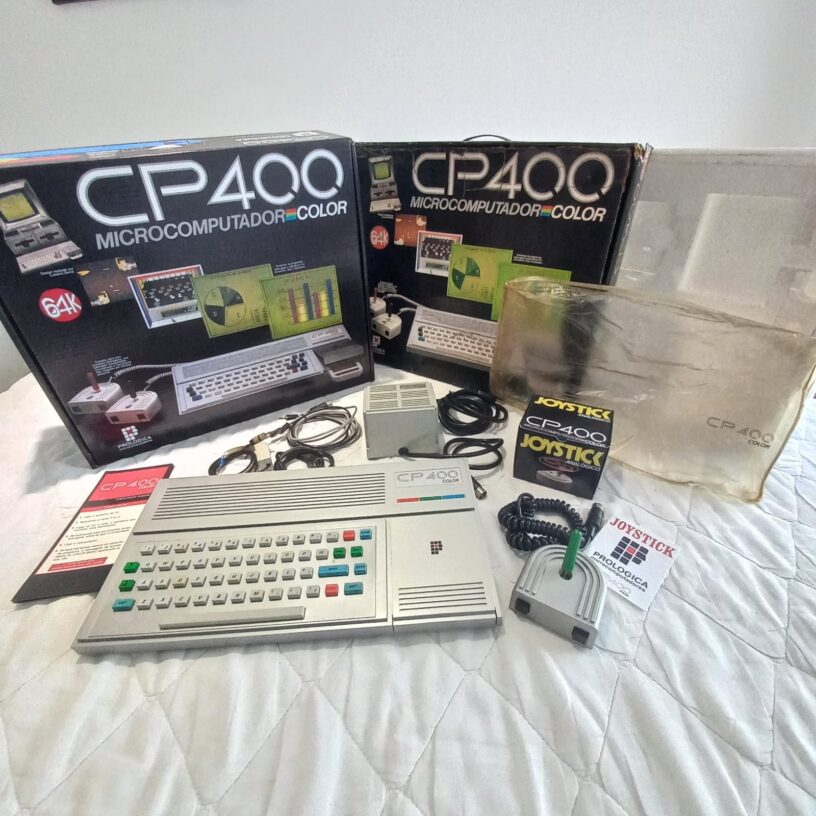 Micro Prológica CP400 Color 64K c/ Joystick Caixas e Berço